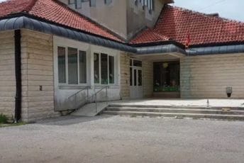 Nikšić: Iz škole u Morakovu pokradeni laptopovi, grijalice, kablovi