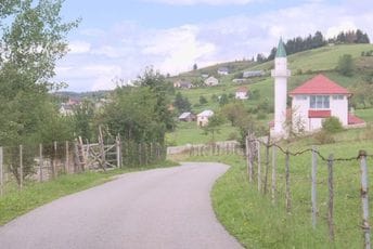 Petnjica jedina opština bez autobuske linije Petnjica jedina opština bez autobuske linije