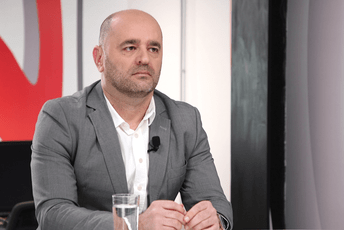 Zečević imenovan za izvršnog direktora i glavnog i odgovornog urednika Pobjede Zečević imenovan za izvršnog direktora i glavnog i odgovornog urednika Pobjede