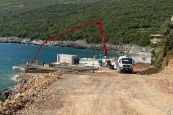 Herceg Novi: Opština i Morsko dobro ne znaju ko betonira more u Dobroj Luci Herceg Novi: Opština i Morsko dobro ne znaju ko betonira more u Dobroj Luci