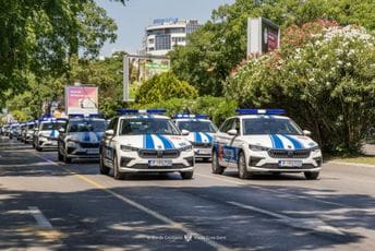 Podgoricom danas defilovali policijski automobili (FOTO)