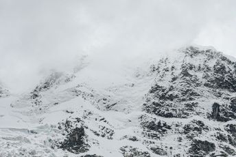 Nestali američki planinar pronađen mumificiran u ledu nakon 22 godine Nestali američki planinar pronađen mumificiran u ledu nakon 22 godine