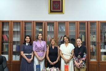 Armenko sa Dervišagić: Neophodno kontinuirano raditi na jačanju nezavisnosti Ustavnog suda Armenko sa Dervišagić: Neophodno kontinuirano raditi na jačanju nezavisnosti Ustavnog suda