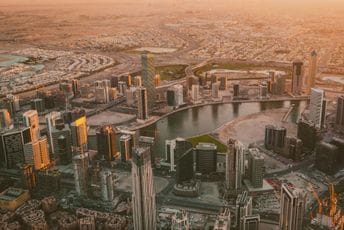 Student deportovan iz UAE zbog uzvika "Sloboda Palestini" Student deportovan iz UAE zbog uzvika "Sloboda Palestini"