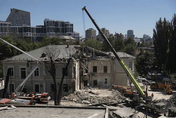 Ruska raketa koja je pogodila bolnicu u Kijevu sastavljena je od djelova sa Zapada Ruska raketa koja je pogodila bolnicu u Kijevu sastavljena je od djelova sa Zapada