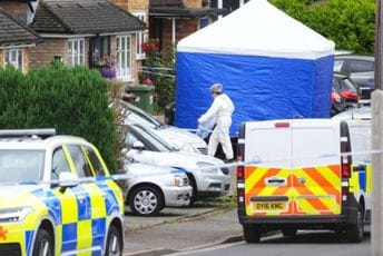 Samostrijelom ubijene tri žene kod Londona Samostrijelom ubijene tri žene kod Londona