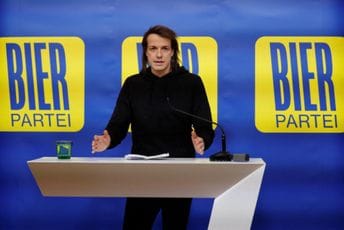 Austrija: ‘Pivokrate’ bi mogle biti hit, komunisti nadomak cenzusa, ankete favorizuju ultradesnicu Austrija: ‘Pivokrate’ bi mogle biti hit, komunisti nadomak cenzusa, ankete favorizuju ultradesnicu