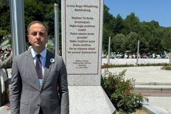 Šehović u Potočarima: Tišina ovog mjesta govori glasnije od bilo kojih riječi Šehović u Potočarima: Tišina ovog mjesta govori glasnije od bilo kojih riječi