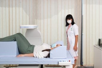 Vitamin D u borbi protiv tihog i opasnog kradljivca kostiju Vitamin D u borbi protiv tihog i opasnog kradljivca kostiju