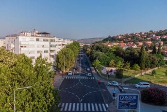 Završena sanacija Ulice 13. jula u Podgorici Završena sanacija Ulice 13. jula u Podgorici