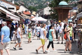 Alarmantna situacija u Sarajevu zbog vrućina: Ljudi kolabiraju na ulicama