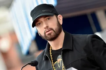 Eminem je danas objavio novi album, priprema i dokumentarac