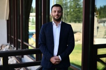 Lisičić: Dok ministar najavljuje poskupljenje, u Tivtu svakodnevica da pojedini djelovi grada nemaju napajanje Lisičić: Dok ministar najavljuje poskupljenje, u Tivtu svakodnevica da pojedini djelovi grada nemaju napajanje