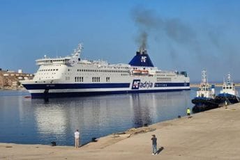Obnovljena pomorska linija između Crne Gore i Italije: Od večeras u funkciji Obnovljena pomorska linija između Crne Gore i Italije: Od večeras u funkciji