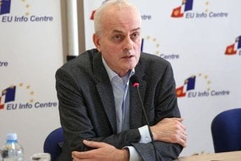 Vujović: Tolerisanje otvorenih napada na novinare neće donijeti ništa dobro Crnoj Gori i EU Vujović: Tolerisanje otvorenih napada na novinare neće donijeti ništa dobro Crnoj Gori i EU