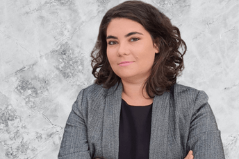 ,,Prazne kuće’’ Danke Ivanović na Trgu pjesnika ,,Prazne kuće’’ Danke Ivanović na Trgu pjesnika