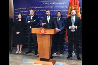 Rakočević: DPS će tražiti dokumenta o nezakonitoj nabavci vozila i o tome obavijestiti javnost i SDT Rakočević: DPS će tražiti dokumenta o nezakonitoj nabavci vozila i o tome obavijestiti javnost i SDT