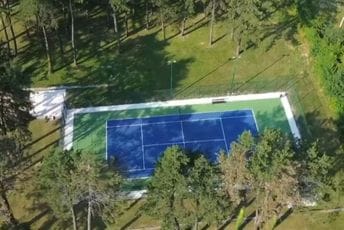 Prije 130 godina Cetinje je dobilo prvi teniski teren: Pogledajte kako izgleda onaj koji je upravo rekonstruisan (VIDEO)