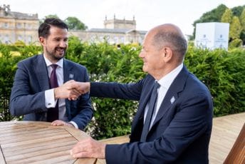 Milatović sa Šolcom: Njemačka sa pažnjom prati politička dešavanja u Crnoj Gori Milatović sa Šolcom: Njemačka sa pažnjom prati politička dešavanja u Crnoj Gori