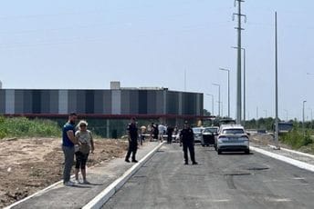 Novi Beograd: Izvučena tijela dvojice radnika Novi Beograd: Izvučena tijela dvojice radnika