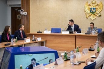 Usvojeni amandmani na zakone koji uređuju inspekcijski nadzor Usvojeni amandmani na zakone koji uređuju inspekcijski nadzor