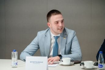 Punović Neneziću: Mi smo partija čiju politiku neće korigovati niti vaši prijatelji u Zagrebu, niti vaši bivši prijatelji u Beogradu Punović Neneziću: Mi smo partija čiju politiku neće korigovati niti vaši prijatelji u Zagrebu, niti vaši bivši prijatelji u Beogradu