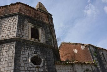 Zaboravljena: Stara prčanjska župna crkva