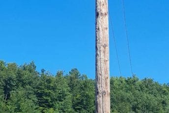 Muke stanovnika bjelopoljskog sela: Struje imaju, ali elektro uređaji ne mogu da rade Muke stanovnika bjelopoljskog sela: Struje imaju, ali elektro uređaji ne mogu da rade