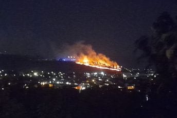 Izbio veliki požar na Gorici, vatrogasci na terenu (FOTO / VIDEO)