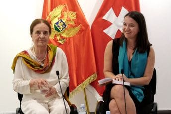 Na Cetinju predstavljene "Žene svijeta" Branke Bogavac: Nevjerovatne životne priče Na Cetinju predstavljene "Žene svijeta" Branke Bogavac: Nevjerovatne životne priče