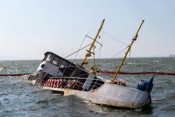 Brodolom kod Folklanda: Devet osoba poginulo, četiri se vode kao nestale Brodolom kod Folklanda: Devet osoba poginulo, četiri se vode kao nestale