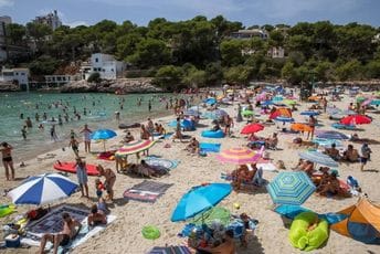 "Rezervaciju" plaže peškirima će kažnjavati: Popularno špansko ljetovalište staje na kraj navici turista