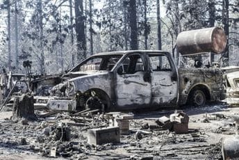 (VIDEO) Kalifornijski šumski požar postao najveći u Americi (VIDEO) Kalifornijski šumski požar postao najveći u Americi