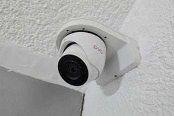 Izvršni direktor Gradske televizije podnio prijavu Vrhovnom državnom tužilaštvu i AZLP: Tokom disciplinskog postupka otkrili da su kamere u desku snimale i audio zapise Izvršni direktor Gradske televizije podnio prijavu Vrhovnom državnom tužilaštvu i AZLP: Tokom disciplinskog postupka otkrili da su kamere u desku snimale i audio zapise