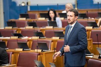 Smailović poručio Dizdareviću: Nije riječ o fotelji, već o diskriminaciji