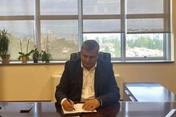 Radunović potpisao urbanističko-tehničke uslove za izgradnju Lidla u Bijelom Polju Radunović potpisao urbanističko-tehničke uslove za izgradnju Lidla u Bijelom Polju