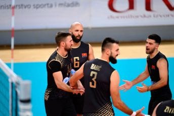 Odbojkaši sparinguju sa Mađarima Odbojkaši sparinguju sa Mađarima