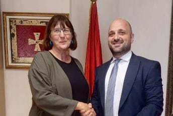 Božović sa Meken: Za Crnu Goru i Ministarstvo pravde ostaje fokus na poglavljima 23 i 24 i ispunjenju svih zadataka iz završnih mjerila Božović sa Meken: Za Crnu Goru i Ministarstvo pravde ostaje fokus na poglavljima 23 i 24 i ispunjenju svih zadataka iz završnih mjerila