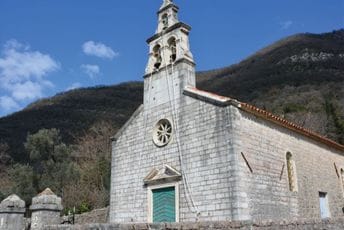 Kad starost nije dovoljna za zaštitu: Crkva Rođenja Blažene Djevice Marije u Gornjoj Lastvi Kad starost nije dovoljna za zaštitu: Crkva Rođenja Blažene Djevice Marije u Gornjoj Lastvi