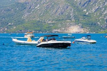 Radulović: Kontolisano 380 plovila, izdati prekršajni nalozi u iznosu od 52.840 eura Radulović: Kontolisano 380 plovila, izdati prekršajni nalozi u iznosu od 52.840 eura