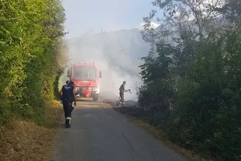U Crmnici lokalizovan požar, i helikopteri u borbi sa stihijom na Paštrovačkoj gori U Crmnici lokalizovan požar, i helikopteri u borbi sa stihijom na Paštrovačkoj gori