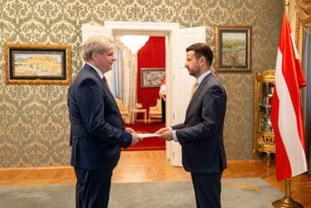 Milatović primio akreditivno pismo novoimenovanog ambasadora Austrije Milatović primio akreditivno pismo novoimenovanog ambasadora Austrije