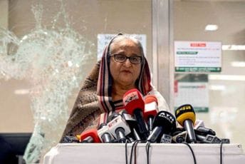 Premijerka Bangladeša podnijela ostavku i napustila zemlju Premijerka Bangladeša podnijela ostavku i napustila zemlju