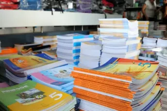 Ministarstvo: Udžbenici neće biti skuplji Ministarstvo: Udžbenici neće biti skuplji