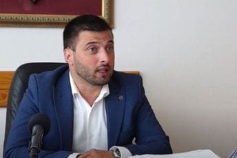 Tomić: Za naknadu štete od zemljotresa stiglo više od 600 zahtjeva Tomić: Za naknadu štete od zemljotresa stiglo više od 600 zahtjeva