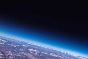 Pogledajte kako izgledaju Zemlja i Mjesec sa udaljenosti od 600.000 kilometara
