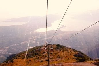 Žičara Kotor – Lovćen od početka sezone primila oko 100.000 posjetilaca Žičara Kotor – Lovćen od početka sezone primila oko 100.000 posjetilaca