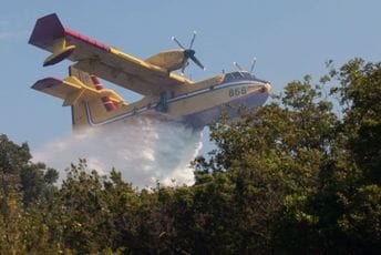 Jedan kanader ne čini flotu Jedan kanader ne čini flotu