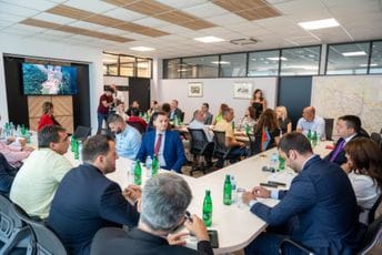 Kordić sa predstavnicima opština: Sjever Crne Gore posjeduje idealne potencijale za dugoročni razvoj savremenog turizma Kordić sa predstavnicima opština: Sjever Crne Gore posjeduje idealne potencijale za dugoročni razvoj savremenog turizma