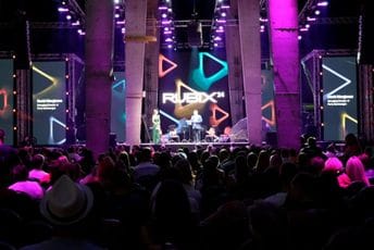 (VIDEO) Impozantno otvaranje Rubix festivala u Tivtu: U znaku svjetskih zvijezda Izabele Roselini i Davida Augusta (VIDEO) Impozantno otvaranje Rubix festivala u Tivtu: U znaku svjetskih zvijezda Izabele Roselini i Davida Augusta